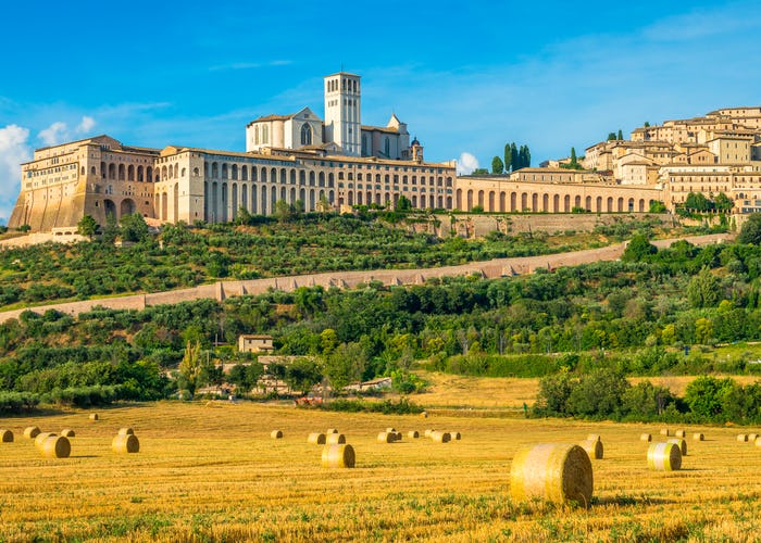 Assisi and Lake Trasimeno